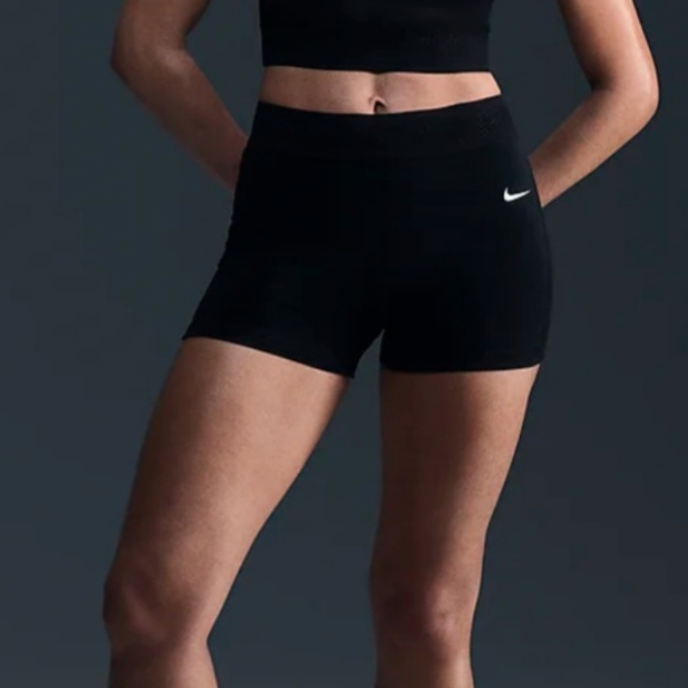 Nike women's 11" running shorts